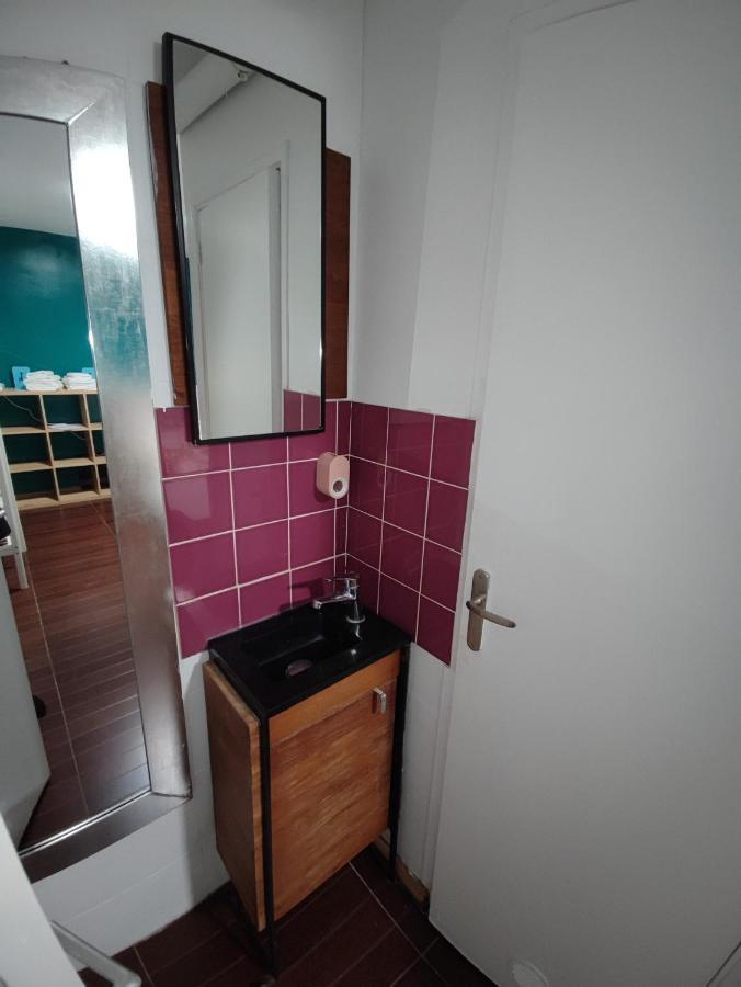 Reu-Nid Hostel Париж Екстериор снимка